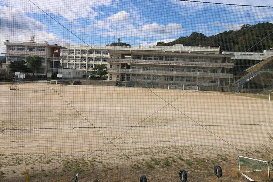 【学校】戸坂中学校