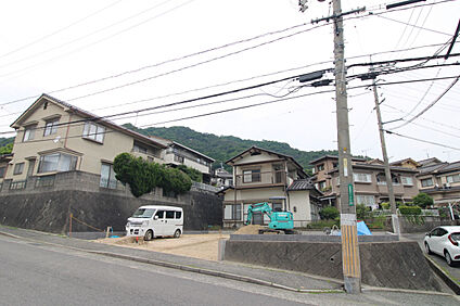 前面道路から見た宅地