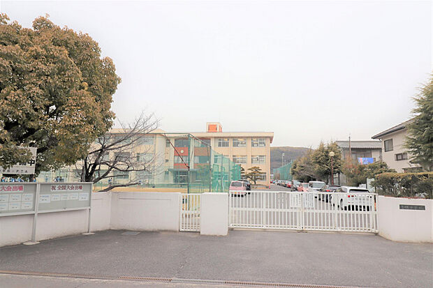 吉備中学校(約1,290m)