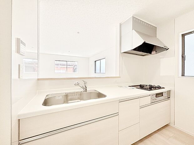 料理をしながらでもご家族との会話を楽しめる対面キッチン