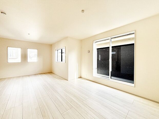 家族の笑顔が自然と生まれてくる、そんな雰囲気のダイニングに仕上がっています 