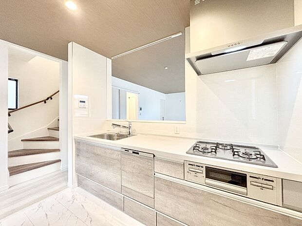 お料理を効率的に、楽しく！システムキッチン  