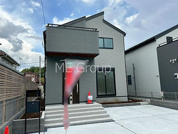 たっぷりの陽光と心地よい風が舞い込む住まい