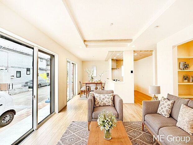 落ち着いた雰囲気のＬＤＫは家族みんなの快適空間※家具はCGです