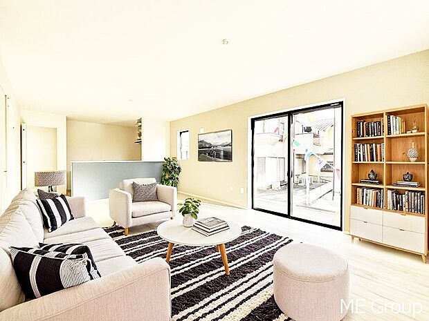 落ち着いた雰囲気のＬＤＫは家族みんなの快適空間※家具はCGです