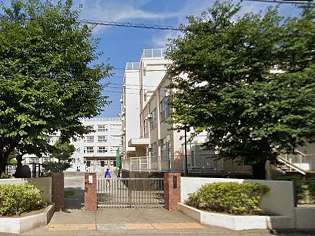 足立区立第四中学校()