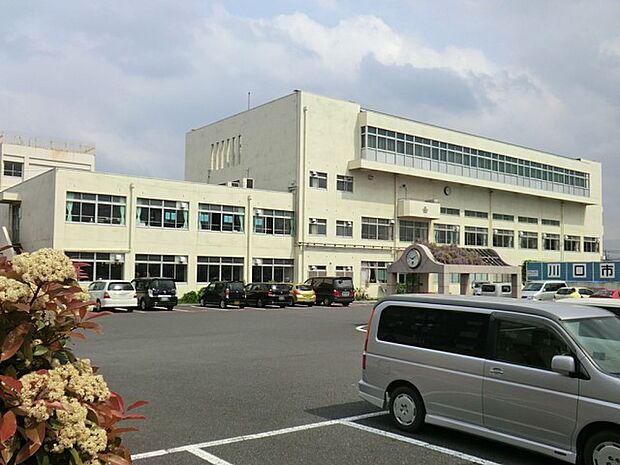川口市立元郷中学校()