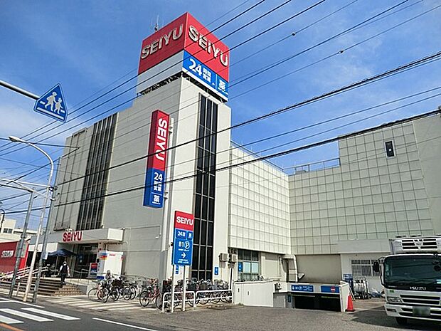 西友 鳩ヶ谷店（約100m・徒歩2分）
