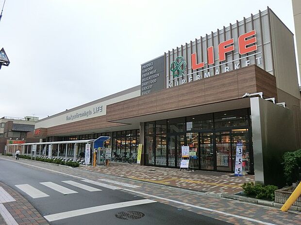 ライフ蕨駅前店（約800m）