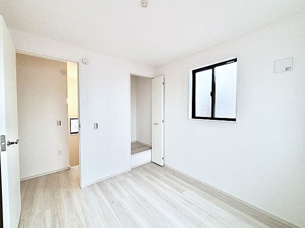 【洋室】自分だけのスペース、どんなお部屋にするかとっても楽しみですね！ 