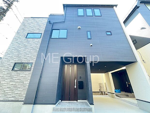 【現地外観写真】たっぷりの陽光と心地よい風が舞い込む住まい