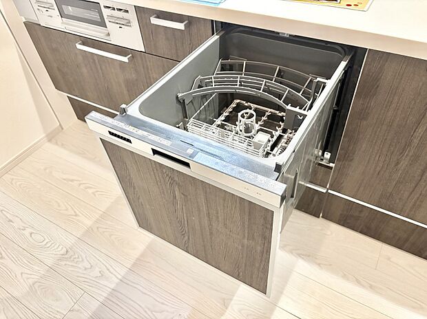 【食洗機】面倒なお片づけは食洗機にお任せ!家事の負担が減って、時間にも気持ちにもゆとりができます。