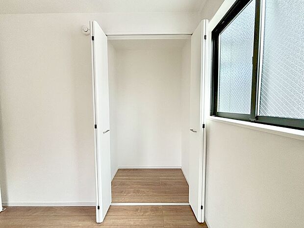 【収納】たっぷりの収納スペースで快適に暮らせそう 