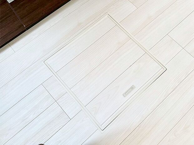 【床下収納】床下収納付き！日用品・非常用品の収納にも大活躍。