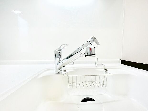 【浄水器】いつでも清潔なおいしいお水を。一つの水栓で水道水と浄水を使い分け。