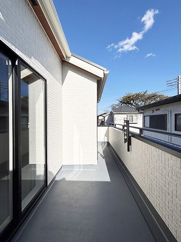 【バルコニー】風通しの良いバルコニー