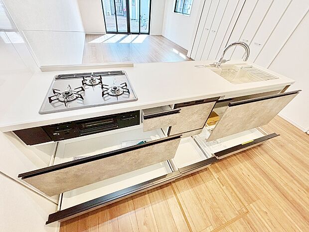 【スライド収納】使いやすさを優先したスライド式収納タイプ！