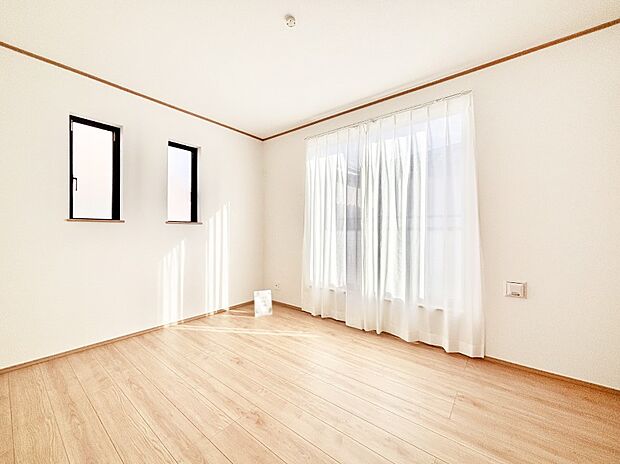 【洋室】バルコニーが開放感をプラスしてくれる洋室