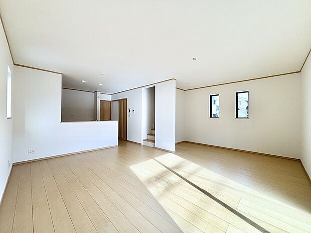 【ダイニング】家族が自然と集まる憩いのスペースになりそう