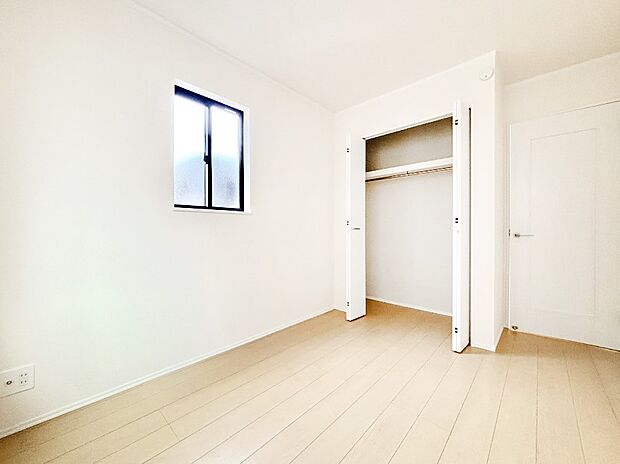 【洋室】木の温もりがやさしいフローリングは安らぎをもたらす住空間