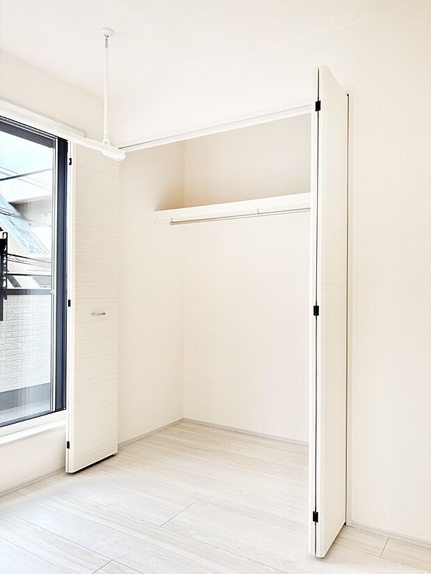 【収納】たっぷりの収納スペースでいつでも住空間がスッキリ保てそう