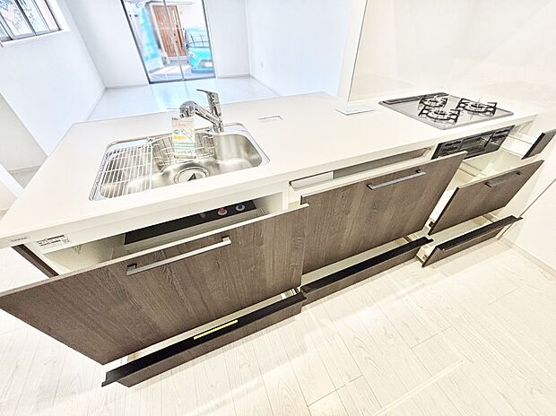 【スライド収納】使いやすさを優先したスライド式収納タイプ！