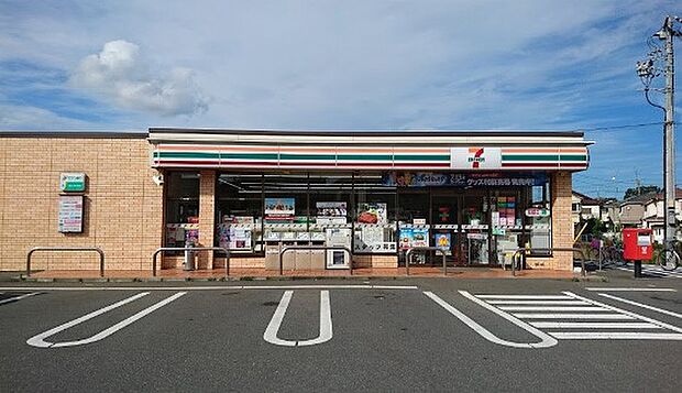 セブン-イレブン 新座堀ノ内病院前店（約300m）