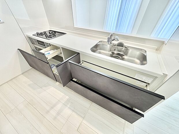 【スライド収納】使いやすさを優先したスライド式収納タイプ！