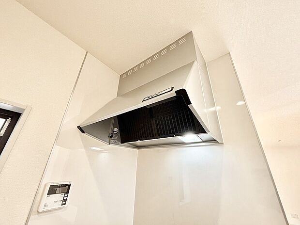 【レンジフード】基本的なお手入れはフィルターのみ！お手入れのしやすさも魅力です。