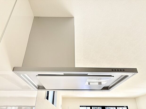 【レンジフード】基本的なお手入れはフィルターのみ！お手入れのしやすさも魅力です。