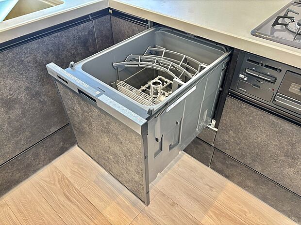 【食洗機】面倒なお片づけは食洗機にお任せ!家事の負担が減って、時間にも気持ちにもゆとりができます。