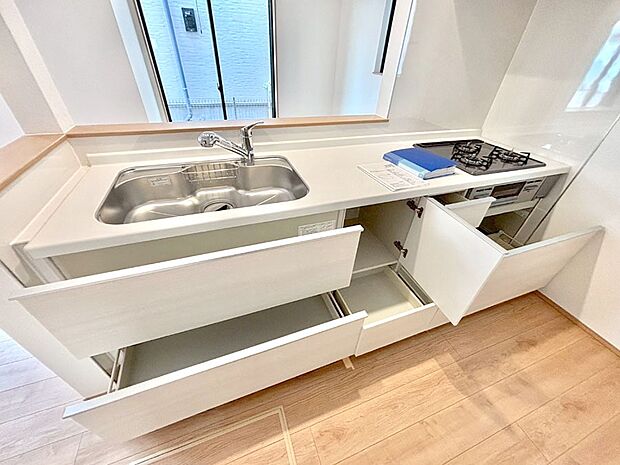 【スライド収納】使いやすさを優先したスライド式収納タイプ!