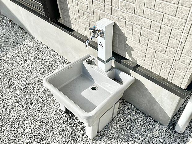 【その他現地】ガーデニングやお掃除に便利な外水栓