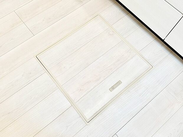 【床下収納】床下収納付き!日用品・非常用品の収納にも大活躍。