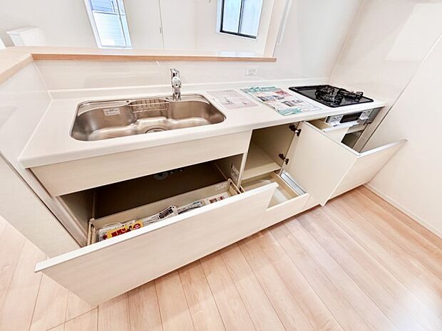 【スライド収納】使いやすさを優先したスライド式収納タイプ!