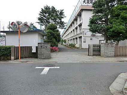 練馬区立大泉第二中学校 1234m