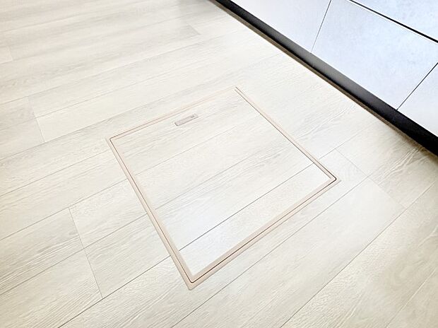 【床下収納】床下収納付き!日用品・非常用品の収納にも大活躍。