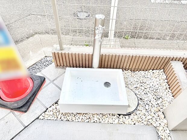 【その他現地】ガーデニングやお掃除に便利な外水栓