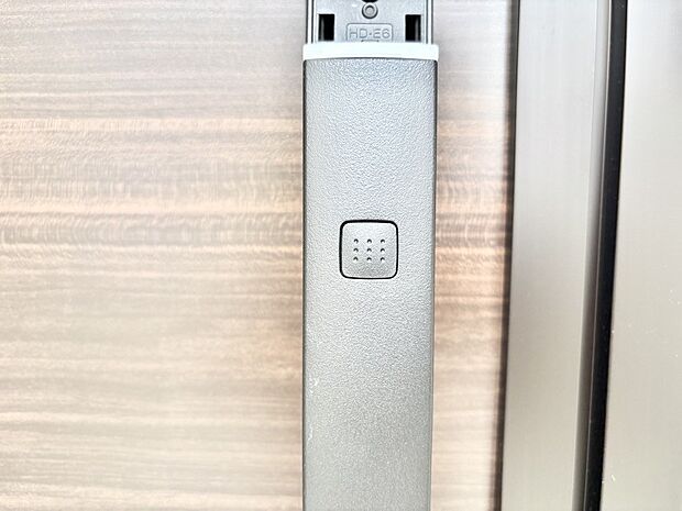 【玄関】ラクラク開錠！スマートコントロールキー。