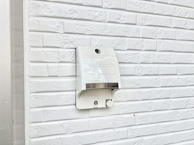 【その他現地】便利な外コンセント。