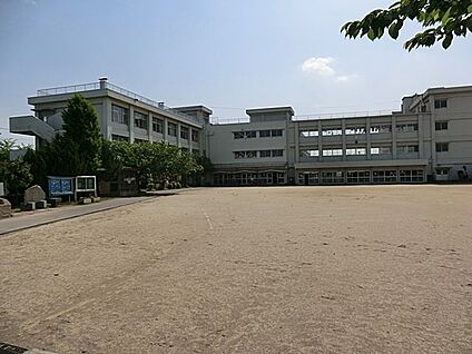 川越市立大東西小学校 450m(6分)