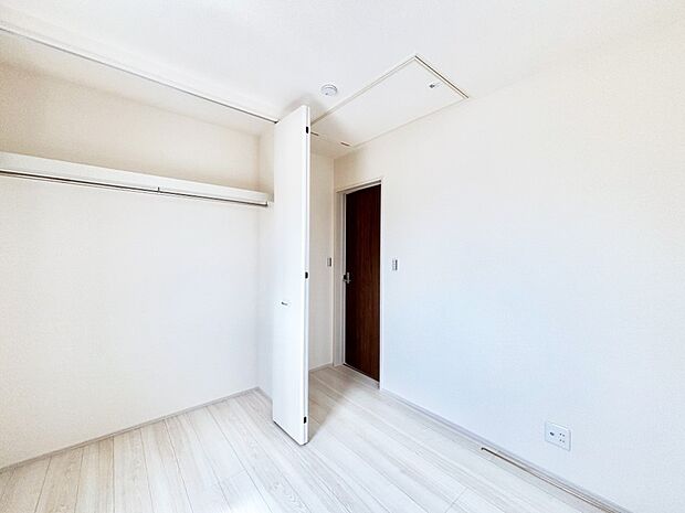 【子供部屋】子供部屋にもおすすめな収納スペースたっぷりの居室