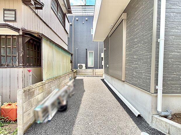【駐車場】生活に欠かせない駐車スペース。