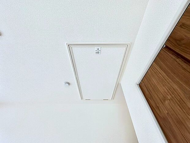 【小屋裏収納】収納ほかにもアイデア次第で快適空間に大変身！  