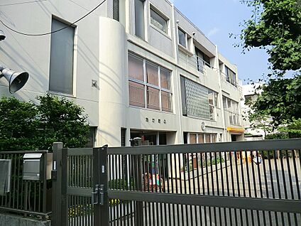 あけぼの幼稚園 900m