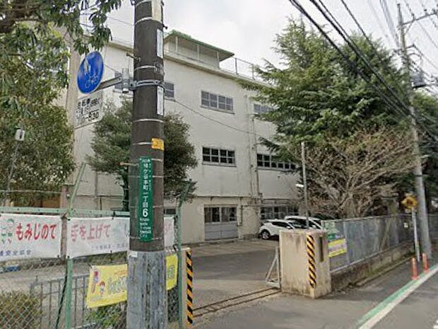 川口市立鳩ヶ谷小学校(約650m)