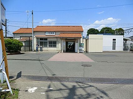 川越線的場駅 1200m