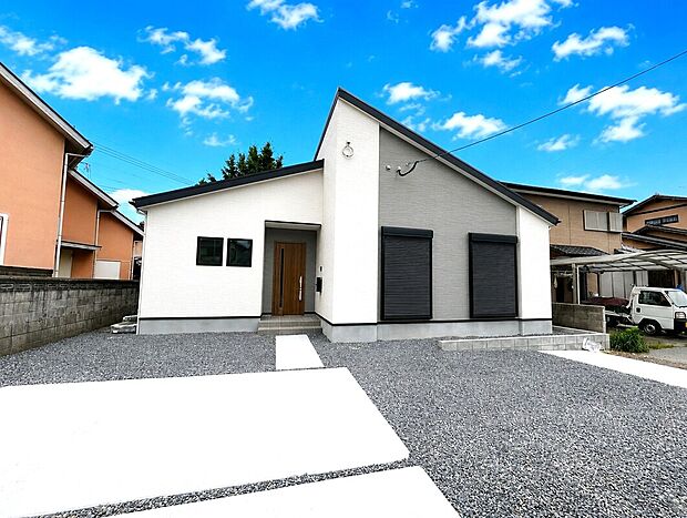 建物外観です♪ご内覧可能です♪