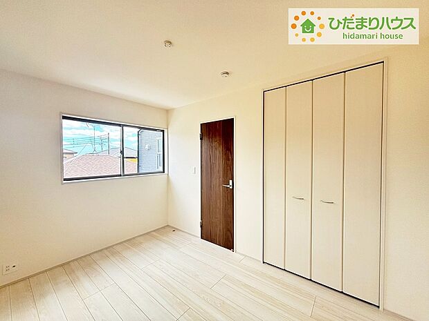 【子供部屋】机にベットを置けば子供部屋の完成です！