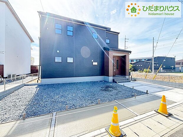 【駐車場】《5号棟》駐車場3台止められます(^^